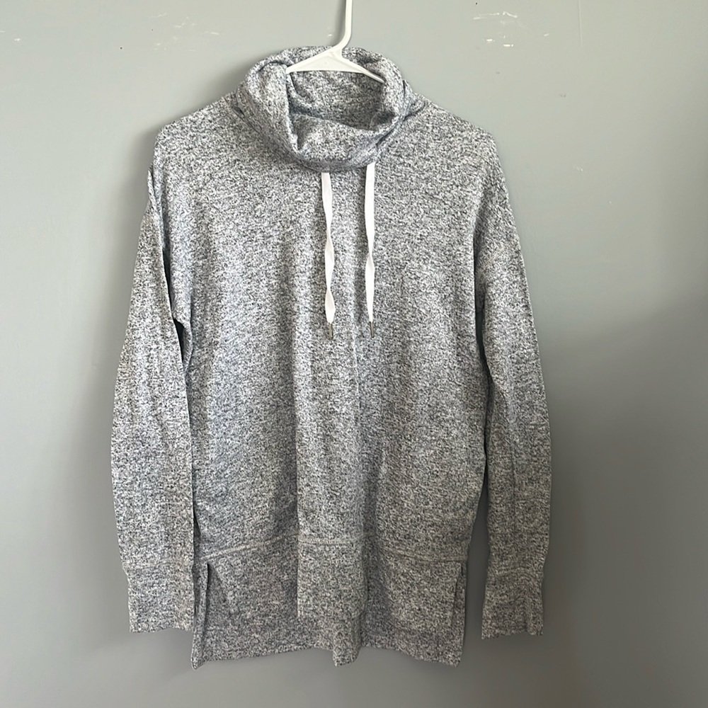 Old Navy Activewear Sweatshirt